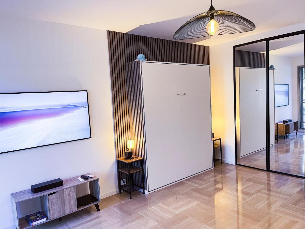 Appartement Promenade-des-anglais-front-sea